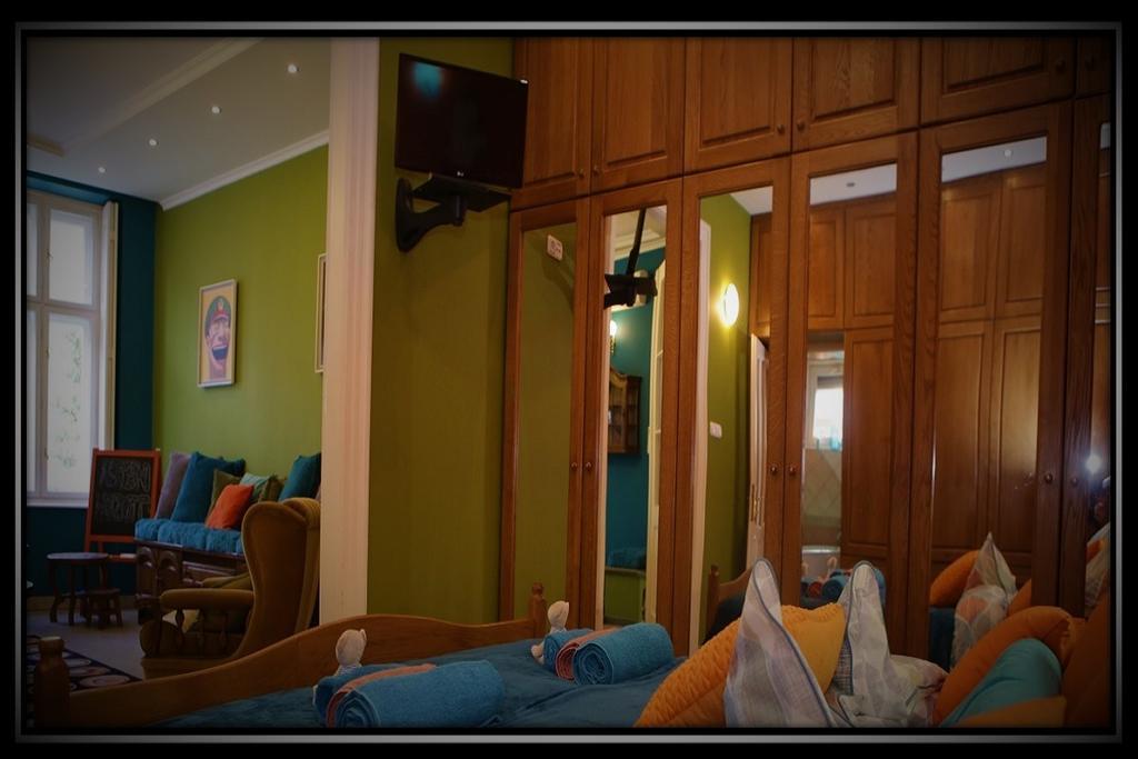 Apartamento Happy Colours In Old Town Kecskemét Exterior foto